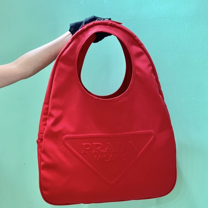 Pra*a tote bags